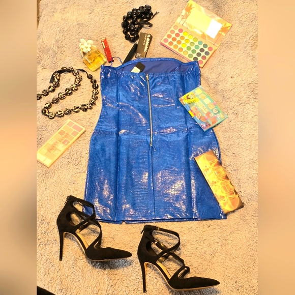 Blue mini dress size Medium - Picture 4 of 4